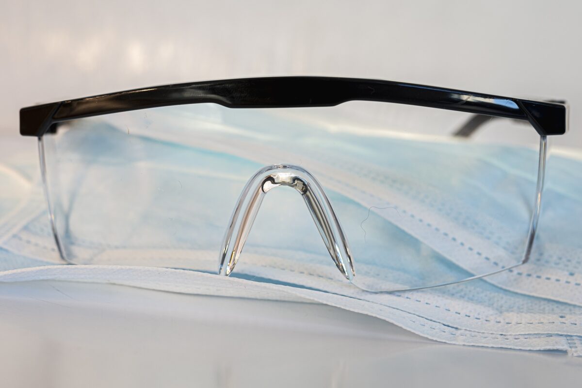 Schutzbrille